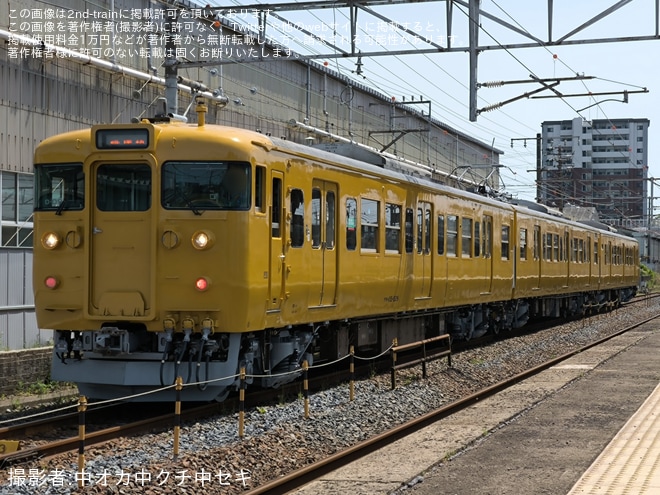【JR西】115系D-09編成下関総合車両所本所構内試運転を不明で撮影した写真