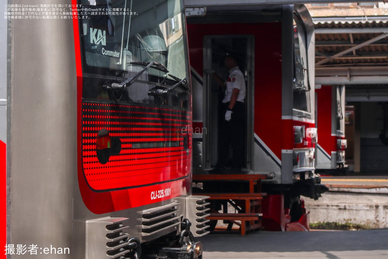 【KCI】INKA製KCI向け新型車両iE305系が試運転中の拡大写真