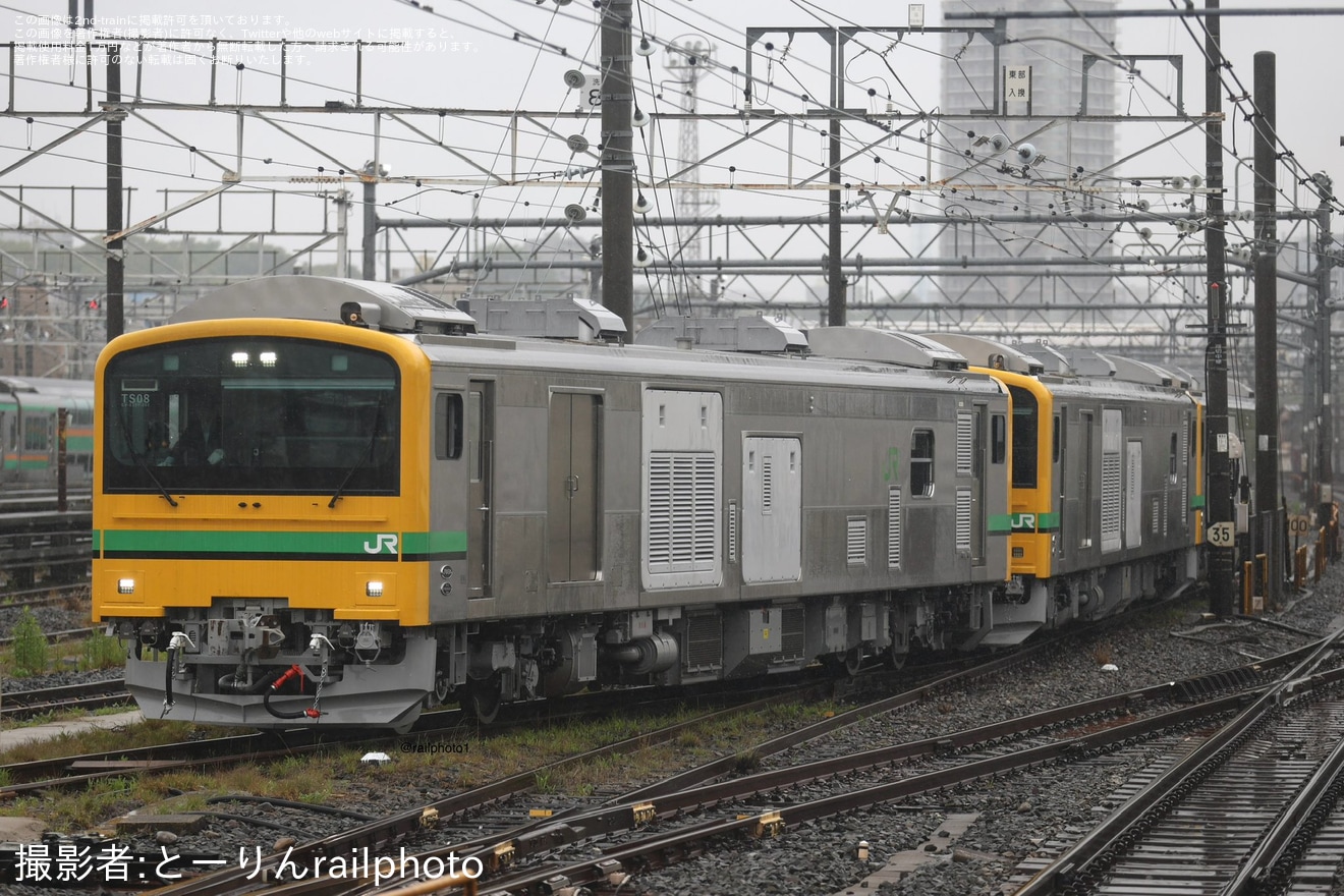 【JR東】GV-E197系TS08編成+(T)102が尾久車両センターへ回送の拡大写真
