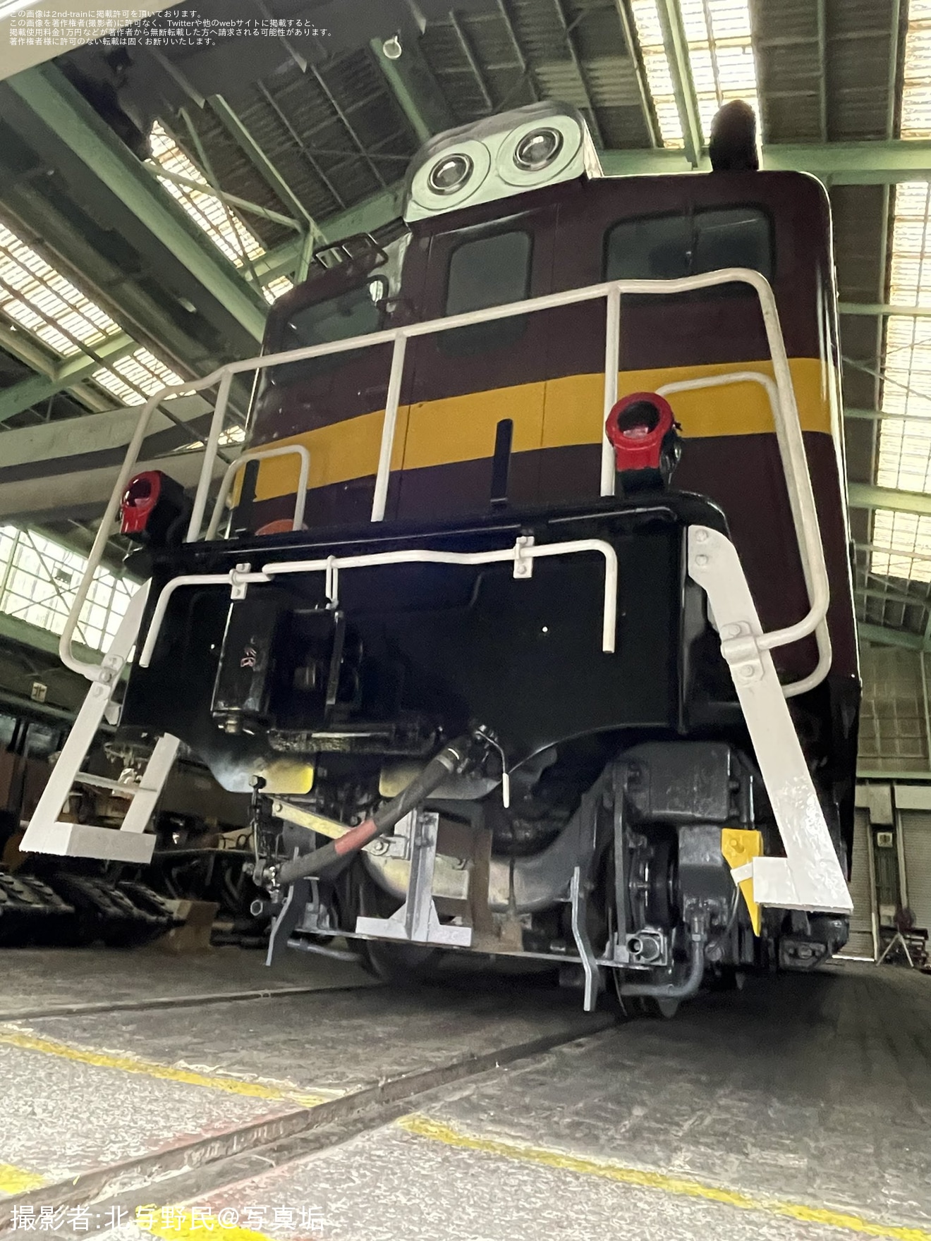 【秩鉄】デキ303が三岐鉄道カラーにの拡大写真