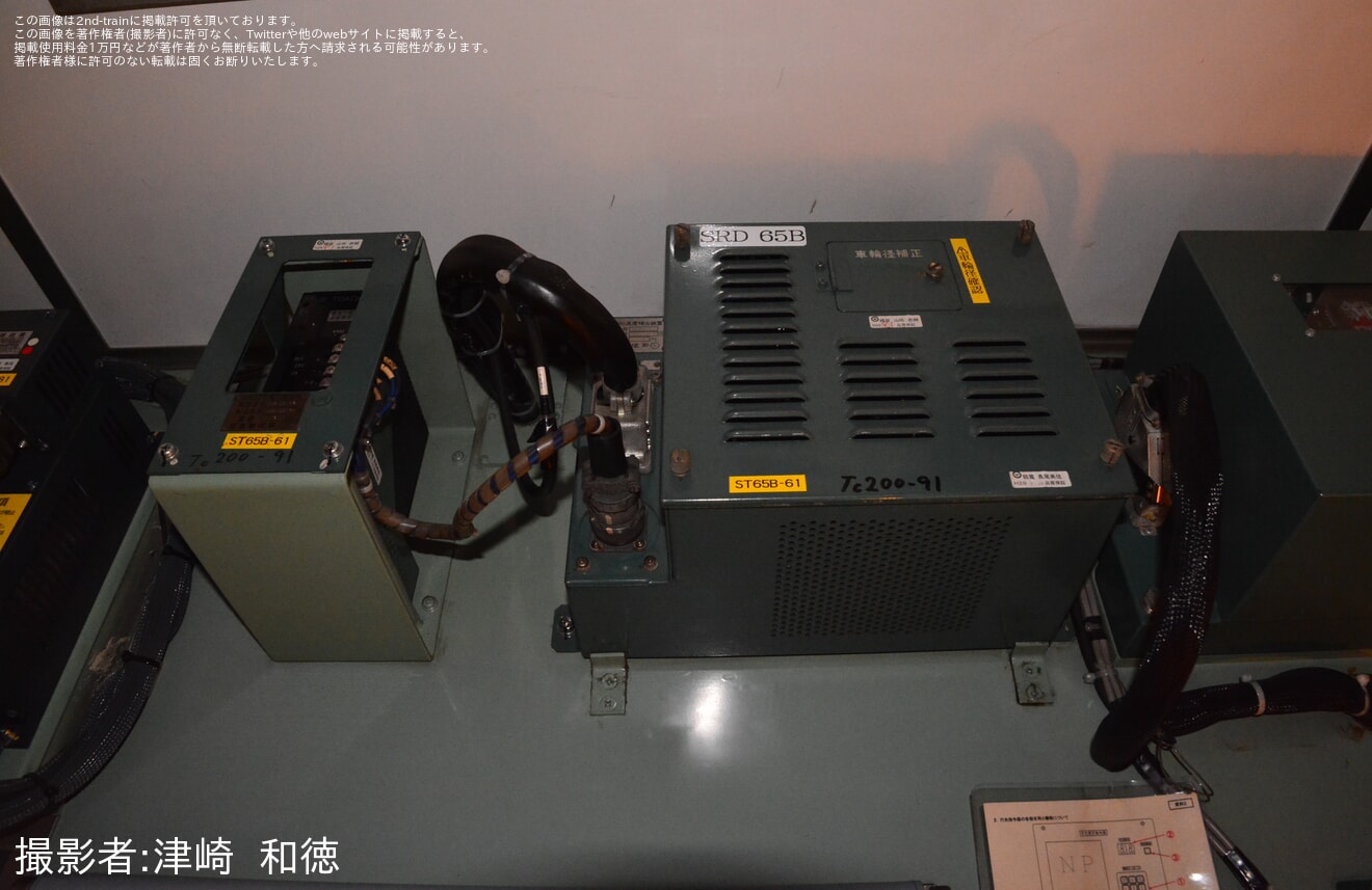 【JR西】京都鉄道博物館「201系電車」の運転室が公開されるの拡大写真