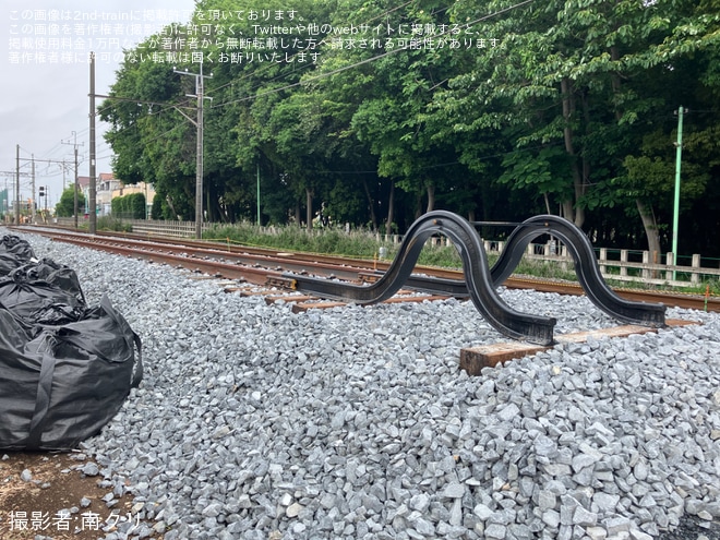 【東武】川間〜七光台間の複線化用地に横取り装置と車止めが設置を不明で撮影した写真