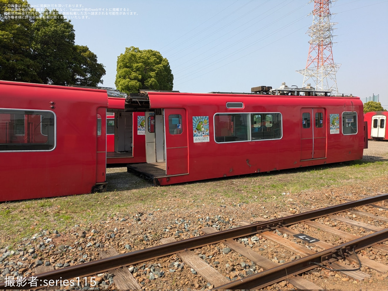 【名鉄】6000系6004Fが車体1両が2つに切断され8個にの拡大写真