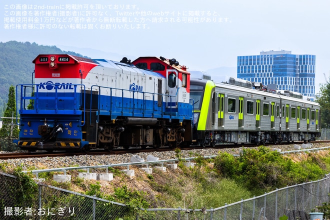 【KORAIL】393000系初編成が輸送を不明で撮影した写真