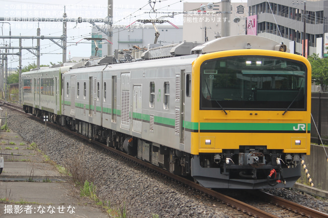 【JR東】キハ111-206+キハ112-206 郡山総合車両センター入場配給を吉川美南駅で撮影した写真