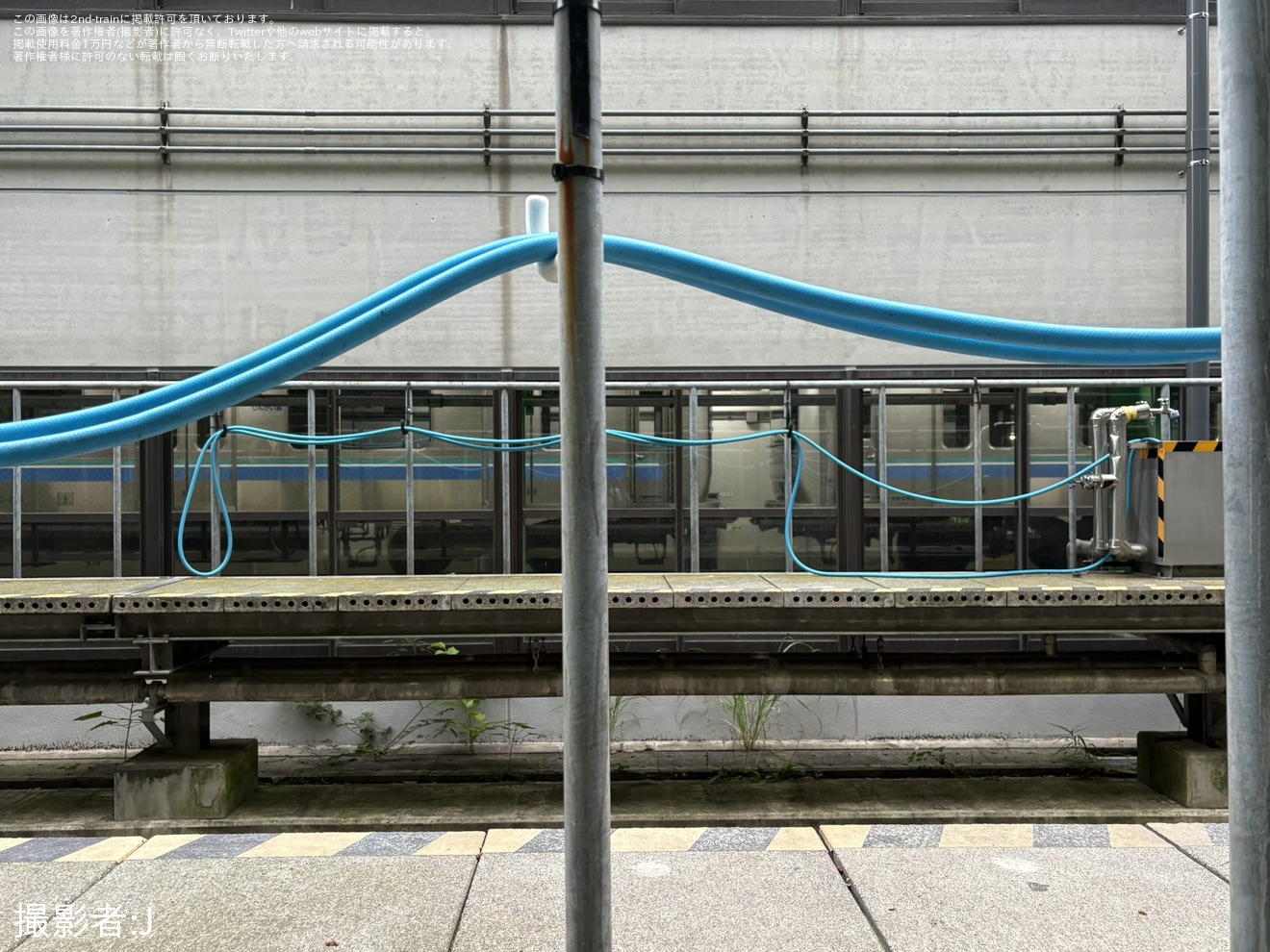 【東臨】70-000形Z8編成の2・3号車が陸送準備の拡大写真