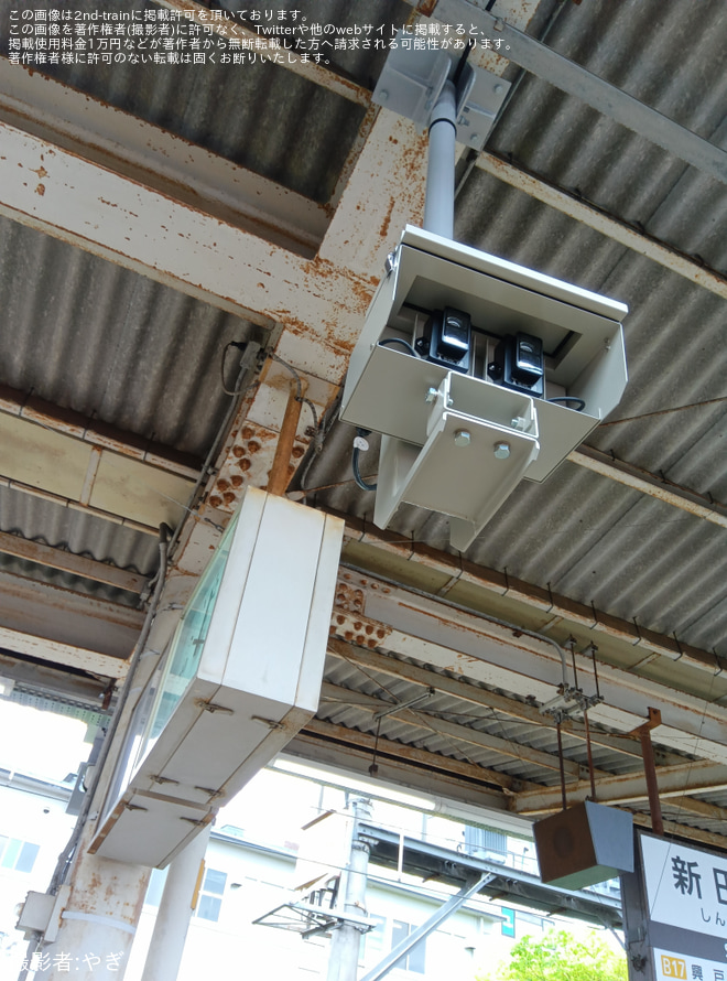 【近鉄】近鉄京都線　新田辺駅 京都方面ホームに正体不明の機械が
