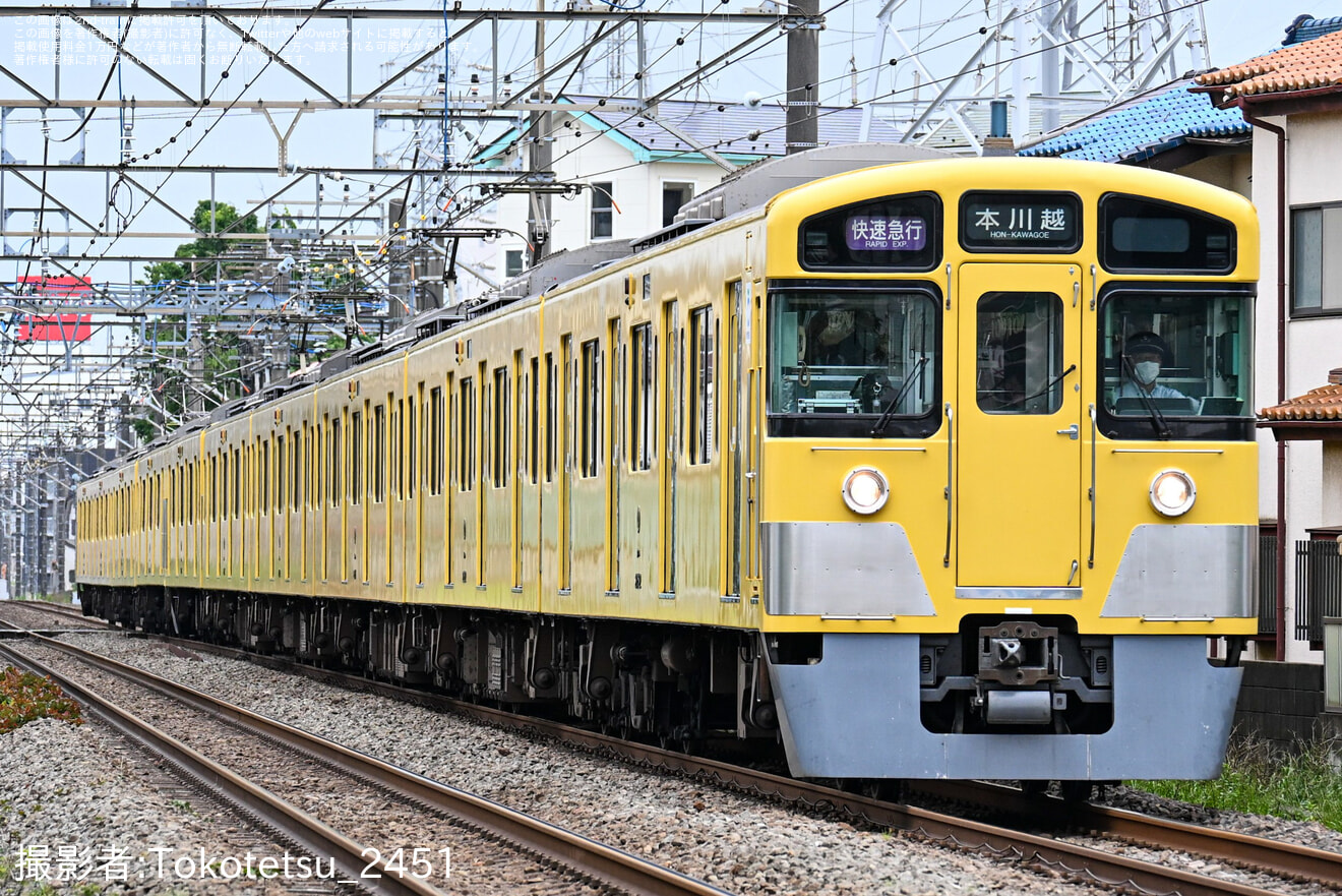 【西武】2000系2507F+2051Fが快速急行1601レに充当の拡大写真