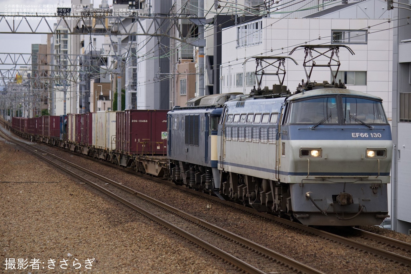 【JR貨】2077レがEF66-130による代走牽引、次位無動力にEF64-1038もの拡大写真