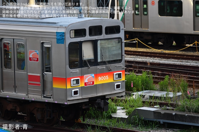 【東急】9000系9005Fへ車載カメラが取り付けとみられる施工を長津田車両工場で撮影した写真