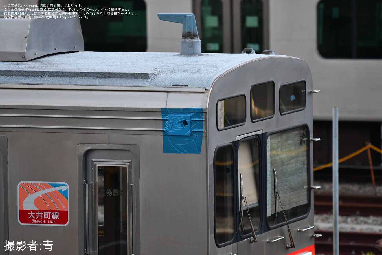 【東急】9000系9005Fへ車載カメラが取り付けとみられる施工の拡大写真