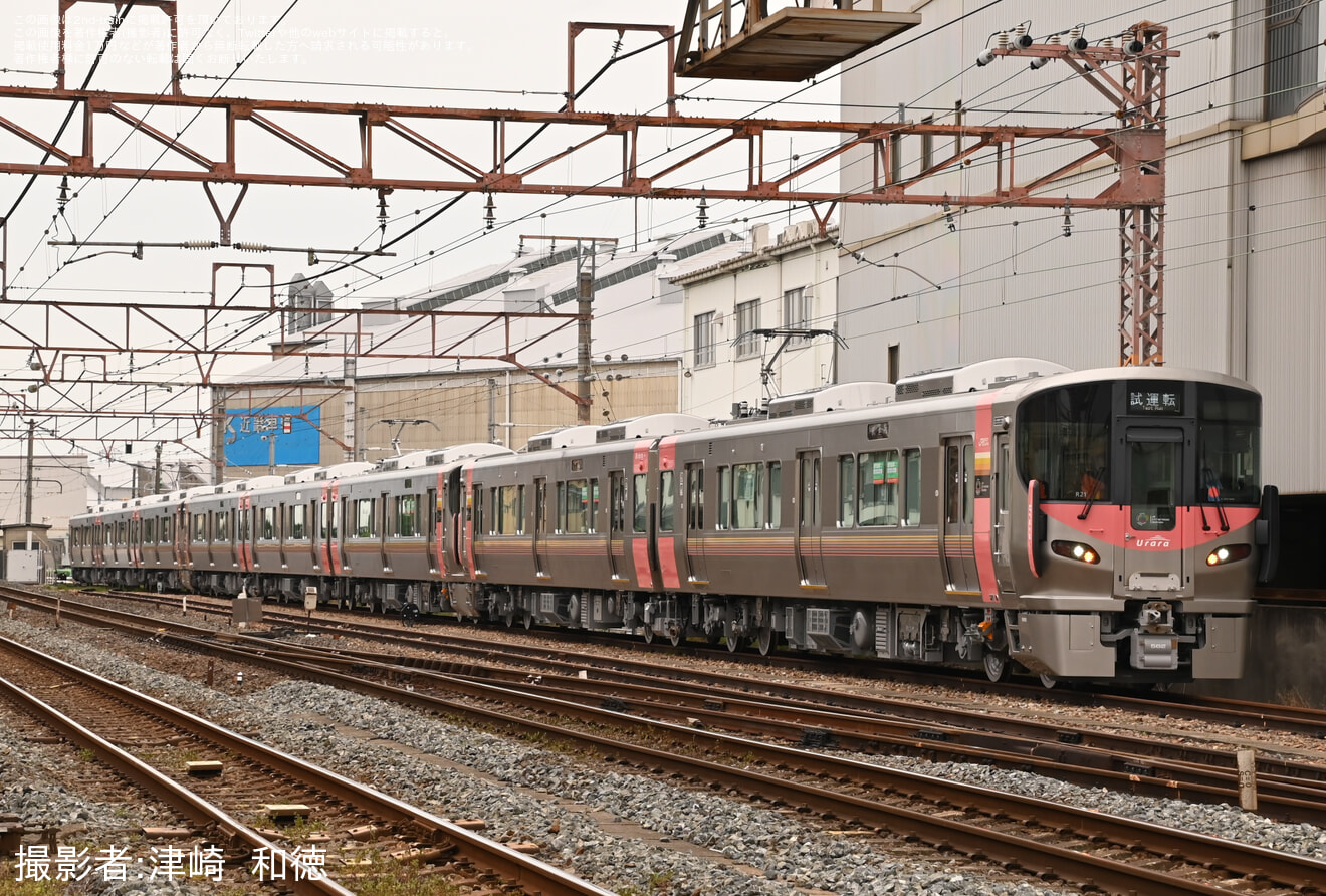 【JR西】227系R21+L31+L32編成近畿車輛出場の拡大写真
