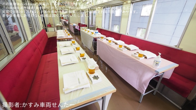 【関鉄】関東鉄道発足60周年記念ビール列車運行を列車内駅で撮影した写真