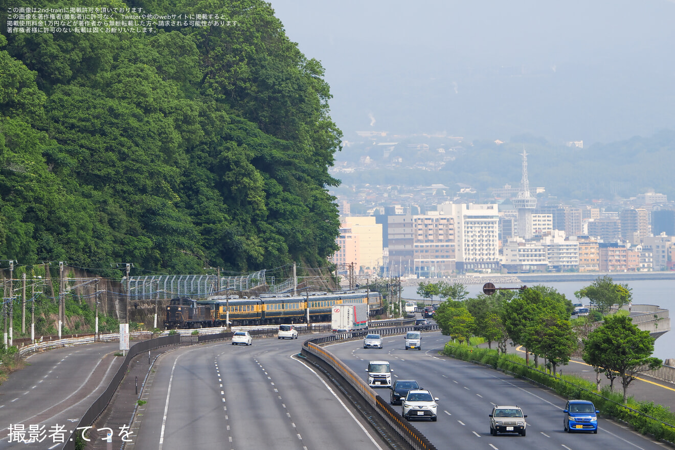 【JR西】「サロンカーなにわ」使用 団体臨時列車「サロンカー彗星」が運転の拡大写真