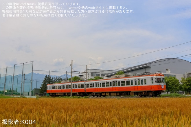 【アルピコ】3000形「モハカラー」編成に貸切乗車 「社員が語る3000形秘話!想い出トレイン」ツアーが催行