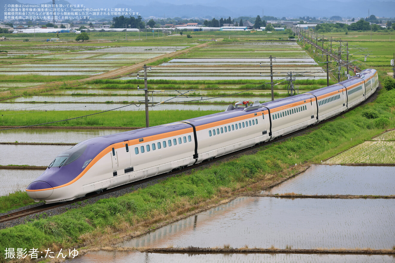 【JR東】E8系G11編成が山形新幹線で試運転の拡大写真