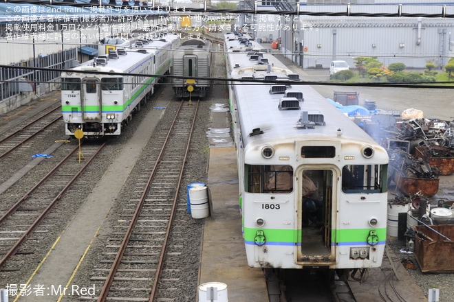 【JR北】キハ40-1803が解体中を不明で撮影した写真