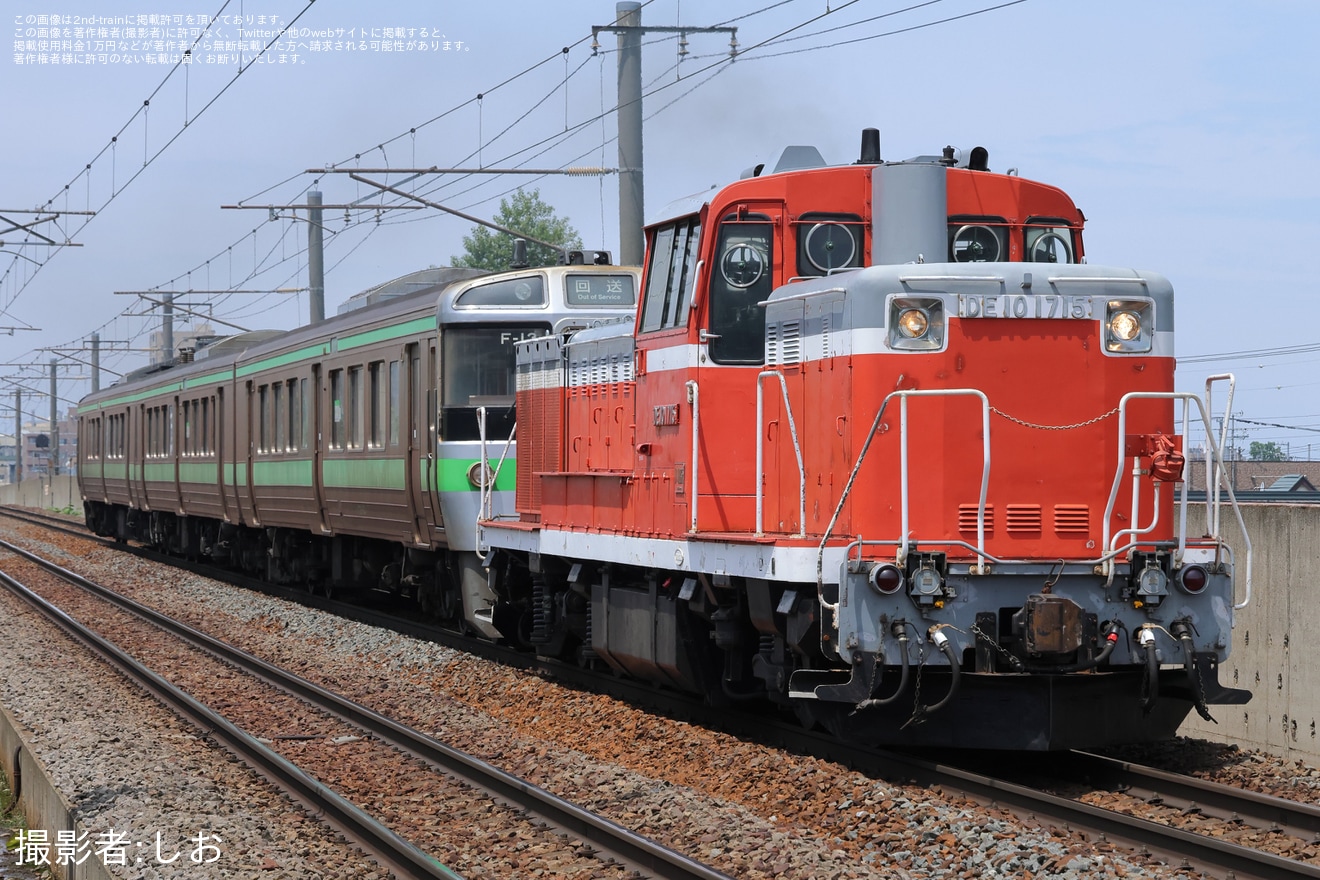 【JR北】721系F-13編成苗穂工場へ回送の拡大写真