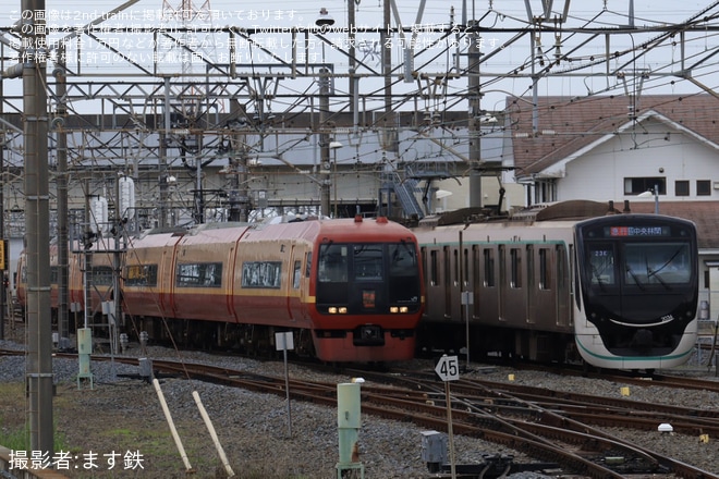 【JR東】253系OM-N02編成が南栗橋へ回送を不明で撮影した写真