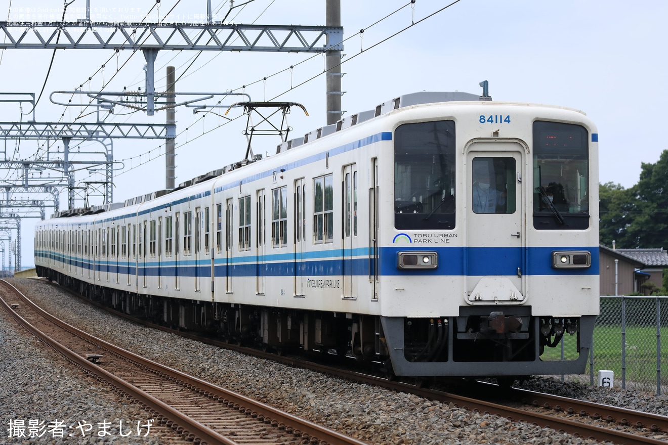 【東武】8000系81114Fが車輪転削の拡大写真