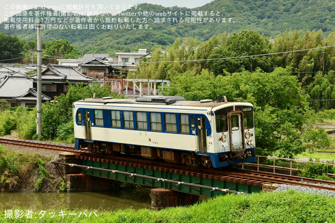 詫間～みの間で撮影された【JR四】キハ32形キハ32-3「鉄道ホビートレイン」が検査のため多度津工場入場