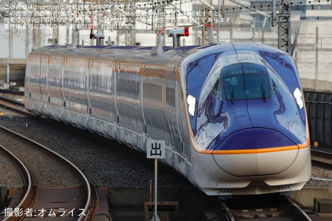 大宮駅で撮影された【JR東】E8系G11編成が盛岡・上野まで試運転