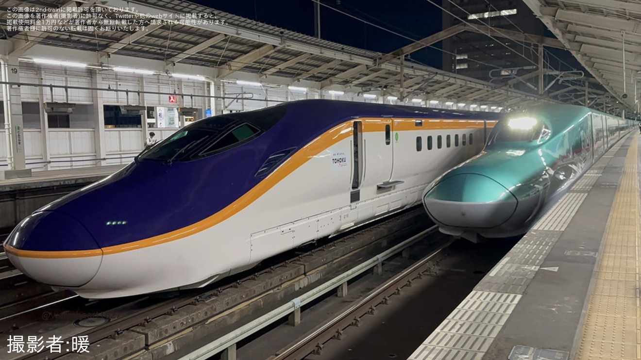 【JR東】郡山駅の東北新幹線上り本線(通過線）にてE8系G10編成が故障のため停車中の拡大写真