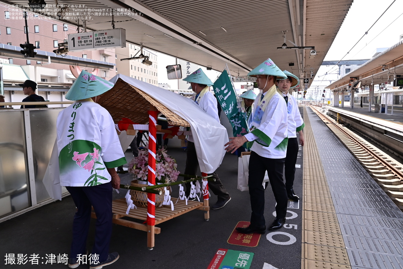 【JR西】桜井線列車でささゆり輸送を実施の拡大写真