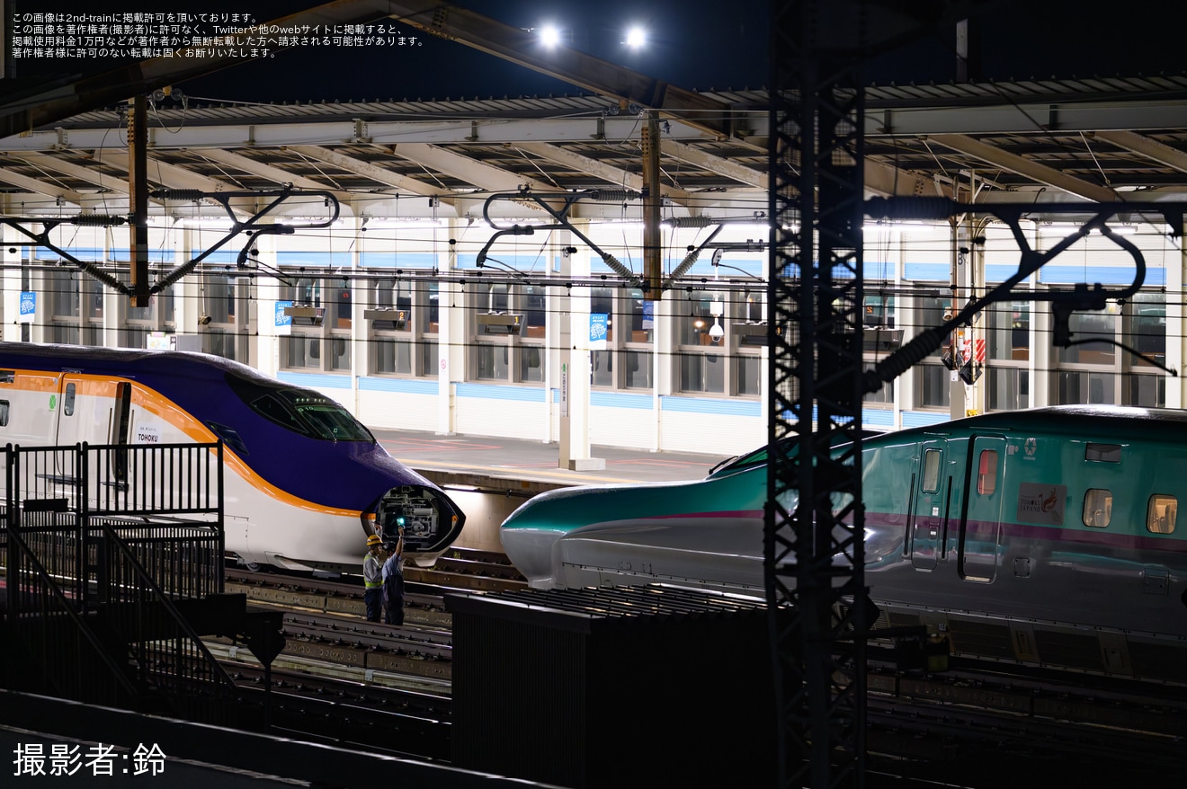 【JR東】E8系G10編成のE5系U22編成による救援が目撃の拡大写真
