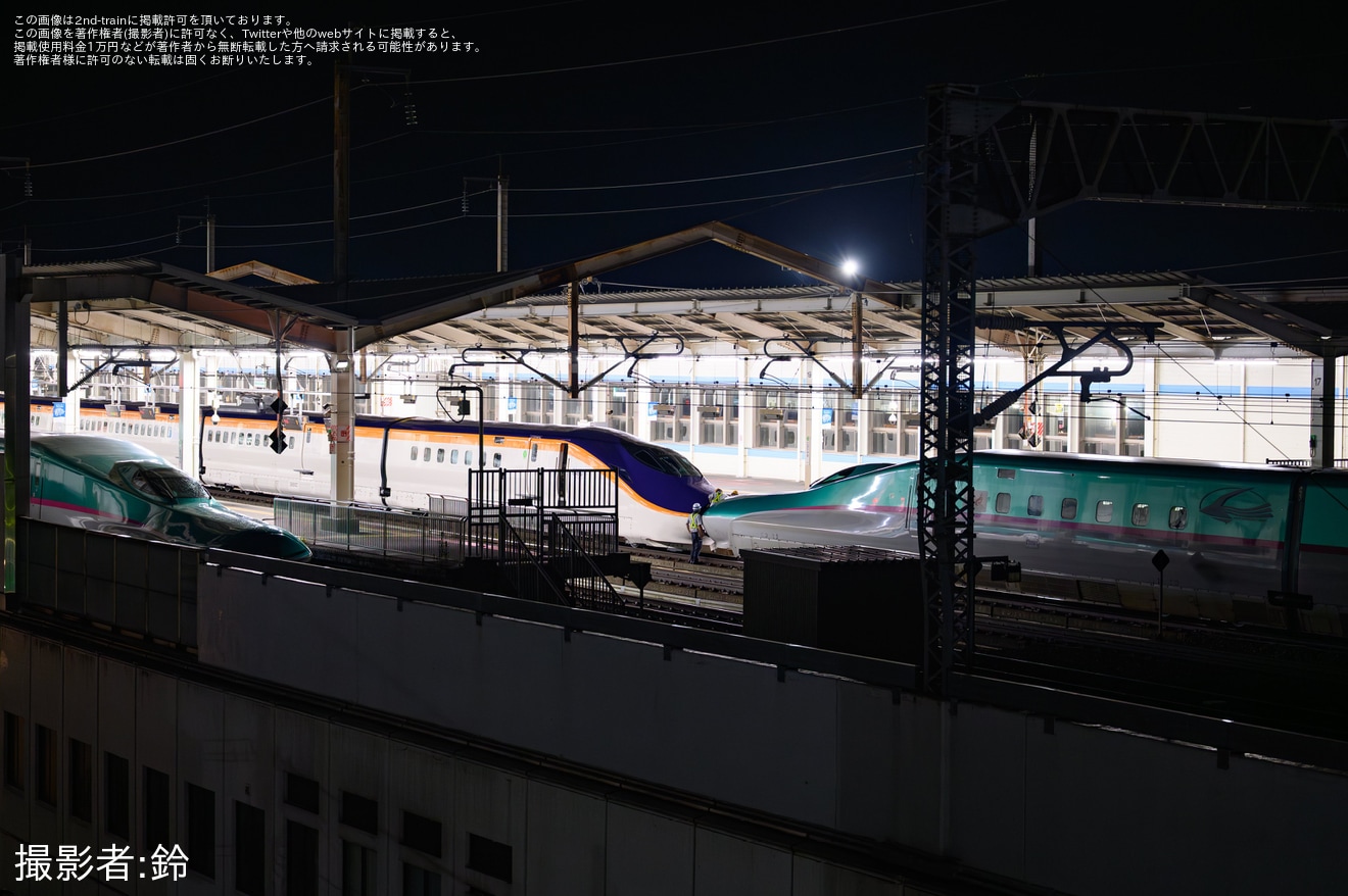 【JR東】E8系G10編成のE5系U22編成による救援が目撃の拡大写真