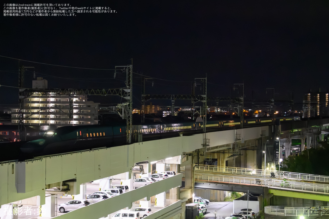 【JR東】E8系G10編成のE5系U22編成による救援が目撃の拡大写真