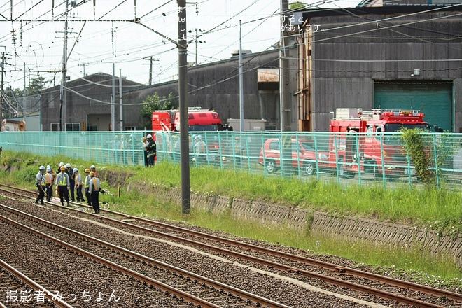 【JR東】E751系A-101編成の構内試運転中に入出場線上の枕木より発煙