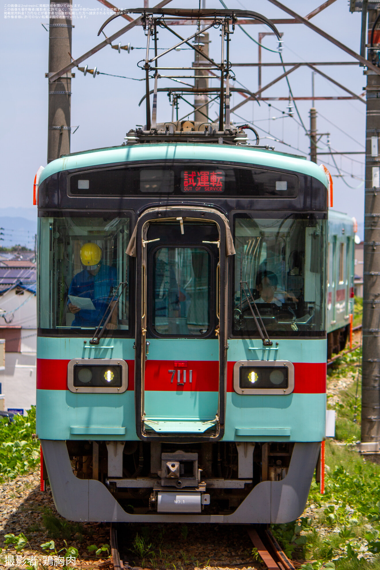 【西鉄】7000形7111Fが甘木線内にて試運転を実施の拡大写真
