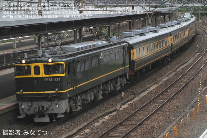 【JR西】14系「サロンカーなにわ」中間車5両が吹田総合車両所へ回送を茨木駅で撮影した写真