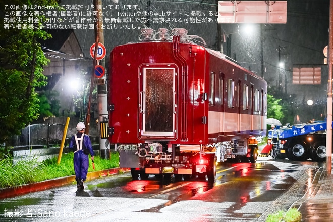 【近鉄】8A系8A17が近畿車輛から陸送を不明で撮影した写真
