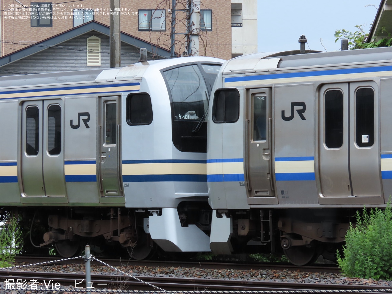 【JR東】クモヤ143の牽引で最後のE217系となるE217系クラY-101編成+Y-102編成 長野総合車両センターで構内入換の拡大写真