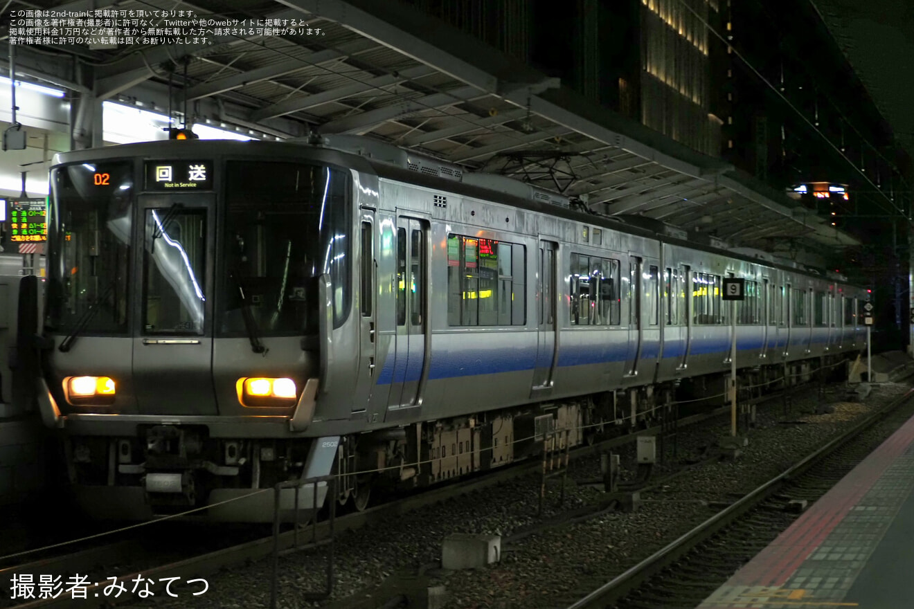 【JR西】223系HE418編成吹田総合車両所本所入場回送の拡大写真
