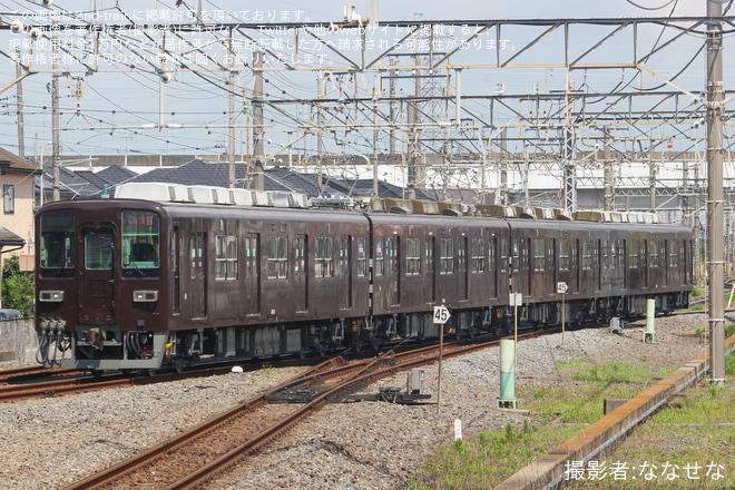 南栗橋駅で撮影された【東武】8000系81111Fがぶどう色1号になって南栗橋出場試運転