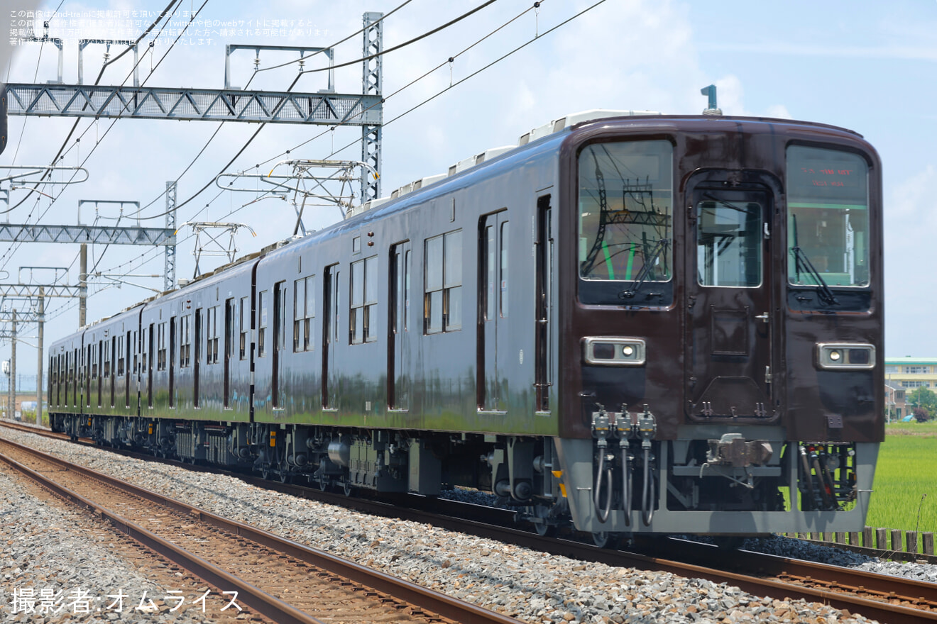 【東武】8000系81111Fがぶどう色1号になって南栗橋出場試運転の拡大写真