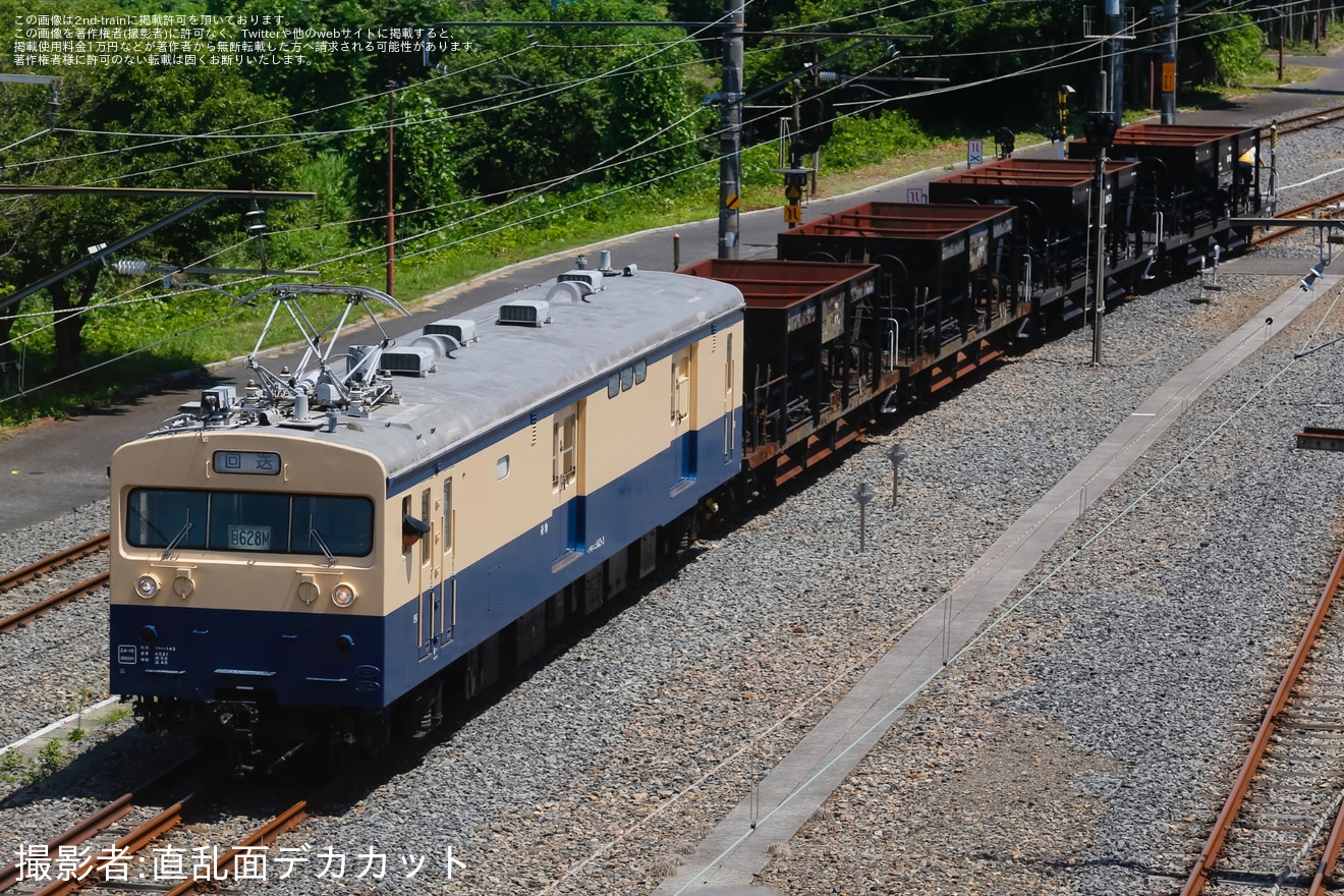 【JR東】ホキ4両がクモユニ143-3の牽引で入換を実施の拡大写真