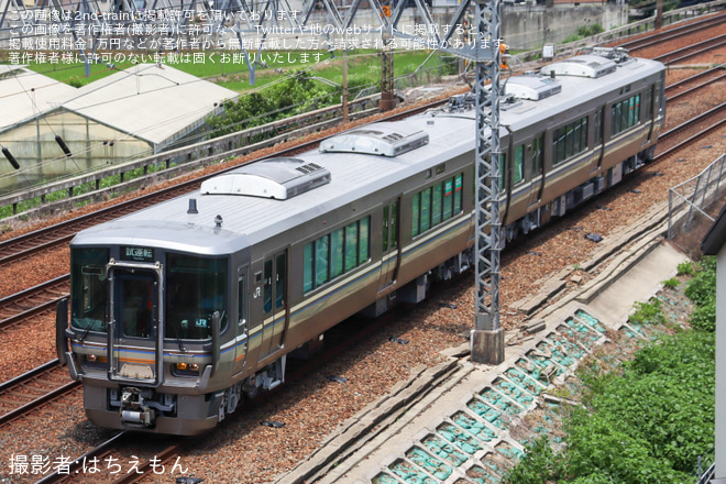 長岡京～山崎間で撮影された【JR西】223系5500番台 F9編成 吹田総合車両所本所出場試運転