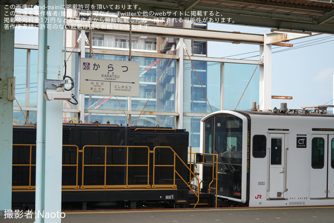 唐津駅で撮影された【JR九】305系W3編成が小倉工場に入場