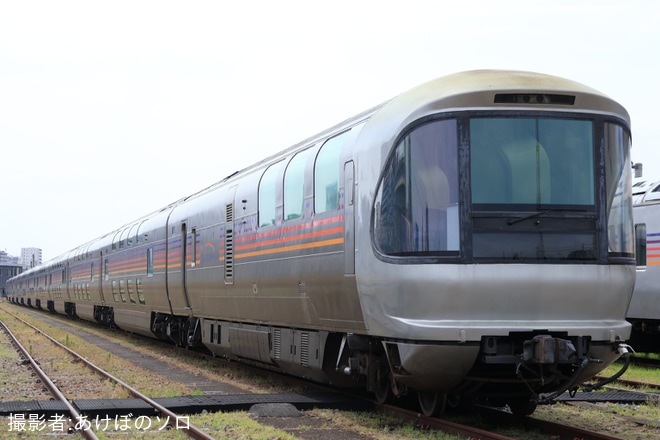 上野統括センターで撮影された【JR東】「E26系カシオペア客車・カヤ27外観見学会」開催