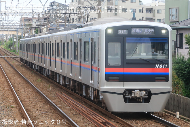 【京成】N800形N818編成(京成カラー)が千葉線直通運用へ充当を西登戸駅で撮影した写真