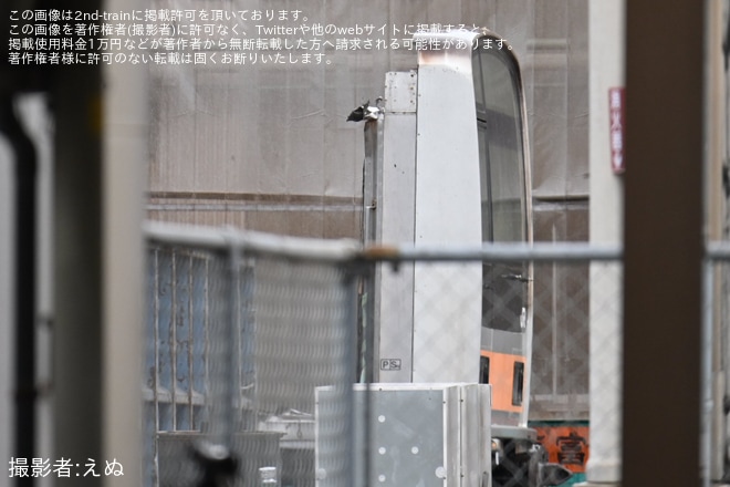 【JR東】209系トタ81編成のクハ208-1001が解体中を不明で撮影した写真