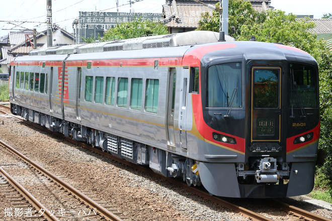 【JR四】2600系気動車2601+2651多度津工場出場を讃岐府中～鴨川間で撮影した写真