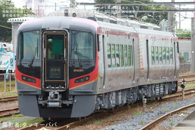 【JR四】2600系気動車2601+2651多度津工場出場を多度津駅で撮影した写真