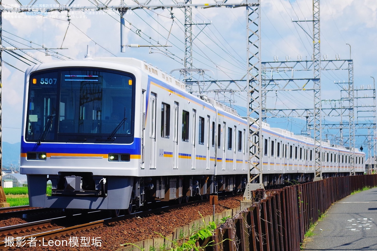 【南海】元泉北の5000系5507Fが、南海塗装となる新塗装になって千代田工場出場試運転の拡大写真