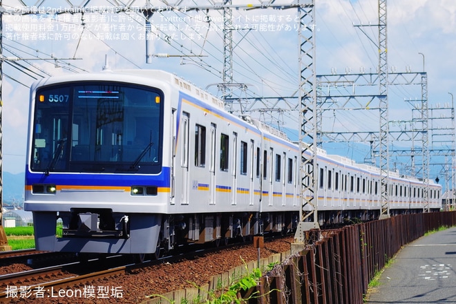 【南海】元泉北の5000系5507Fが、南海塗装となる新塗装になって千代田工場出場試運転を不明で撮影した写真