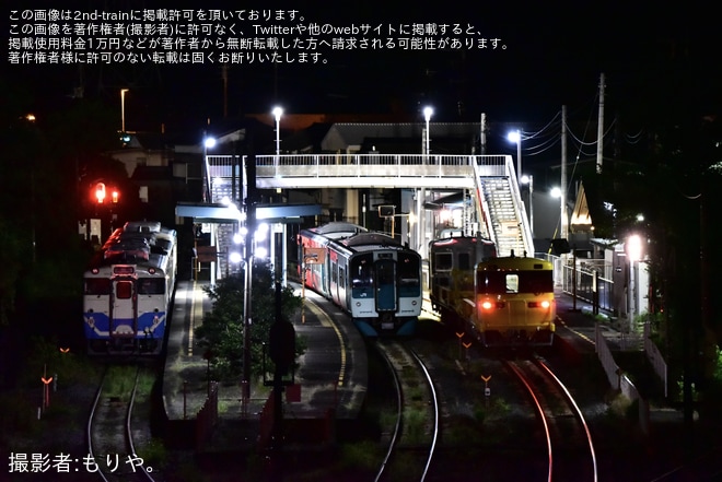 【JR四】定尺レール運搬車9000系が牟岐線初入線